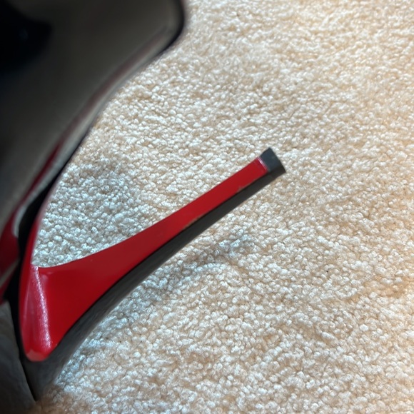 Christian Louboutin Very Prive 39.5 - Picture 6 of 8